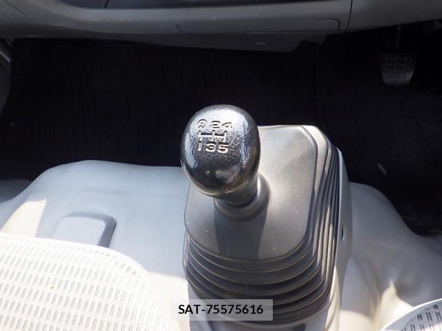 Hino DUTRO 2018-02 858247-14