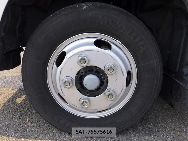 Hino DUTRO 2018-02 858247-25