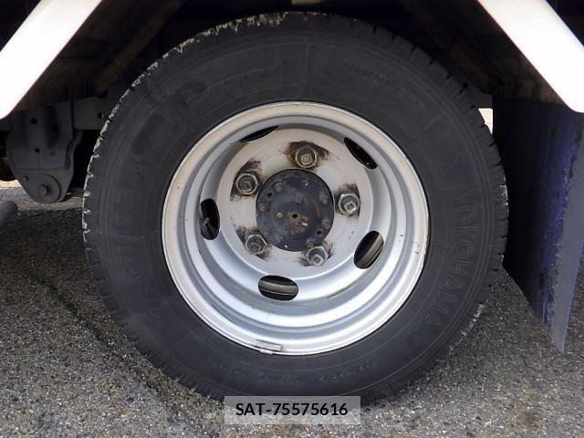 Hino DUTRO 2018-02 858247-26