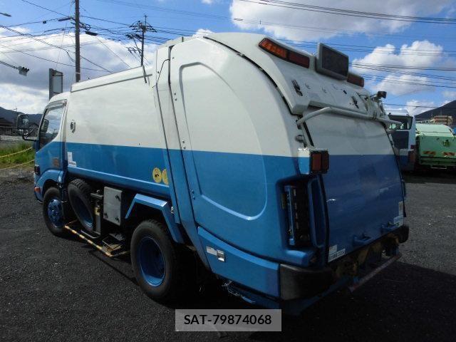 Hino DUTRO 2022-06 535086-3