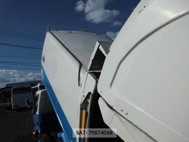 Hino DUTRO 2022-06 535086-17