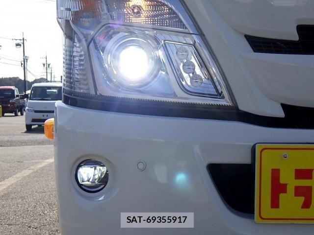 Hino DUTRO 2017-01 534866-2