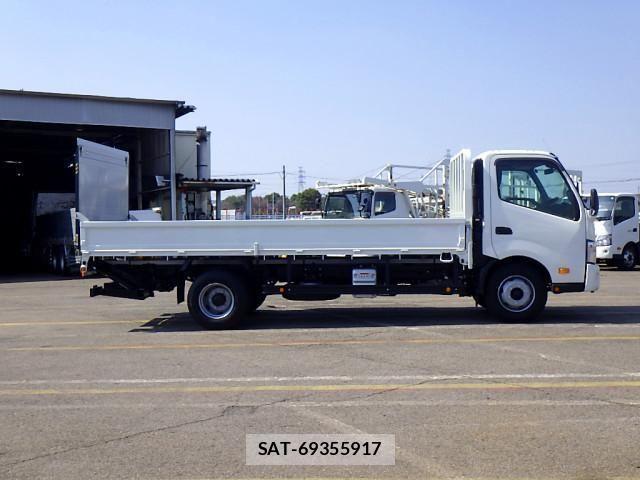 Hino DUTRO 2017-01 534866-4