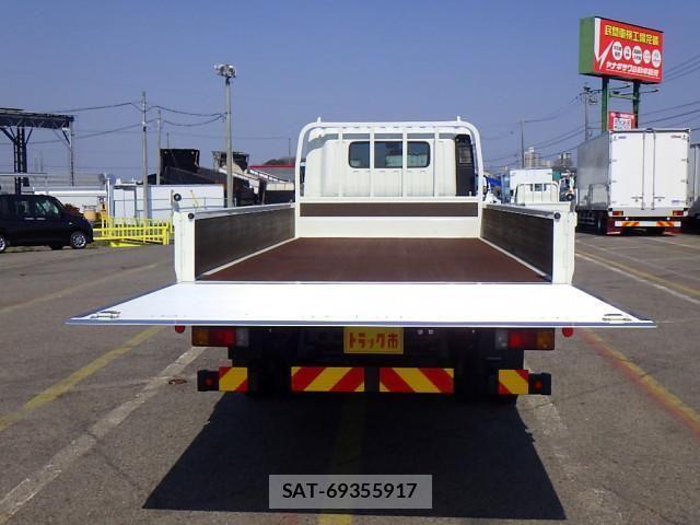 Hino DUTRO 2017-01 534866-6