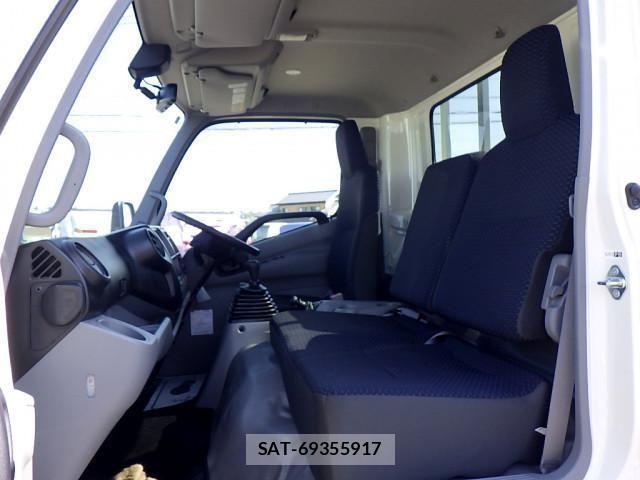 Hino DUTRO 2017-01 534866-10