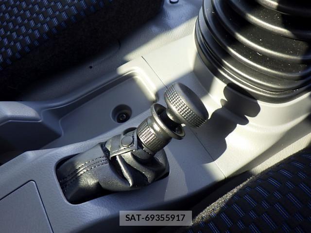 Hino DUTRO 2017-01 534866-14