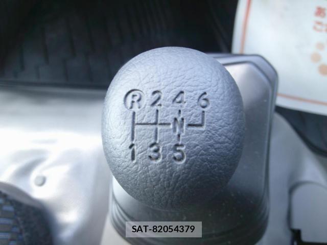 Hino DUTRO 2025-04 1554041-16