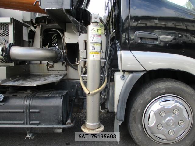 Hino DUTRO 2011-08 535253-9