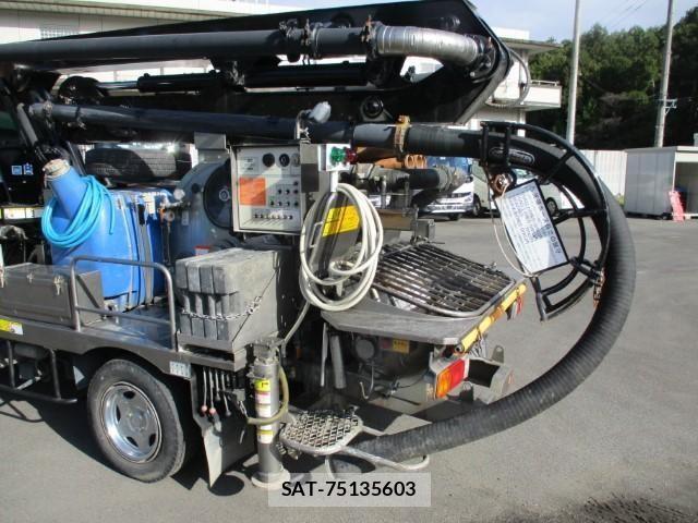 Hino DUTRO 2011-08 535253-17