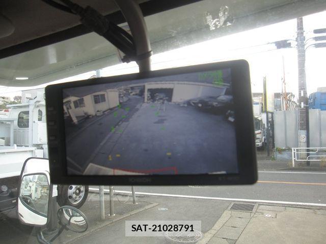 Hino DUTRO 2011-03 1585305-18