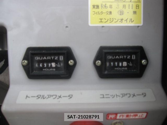Hino DUTRO 2011-03 1585305-25