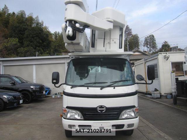 Hino DUTRO 2011-03 1585305-4