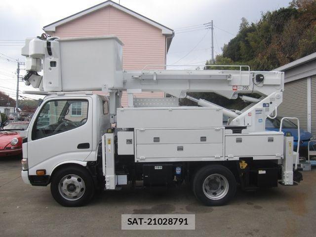 Hino DUTRO 2011-03 1585305-7