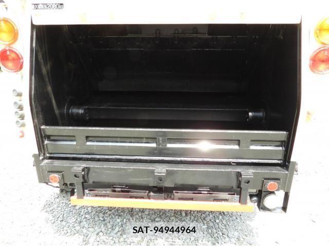 Hino DUTRO 2013-12 443542-9