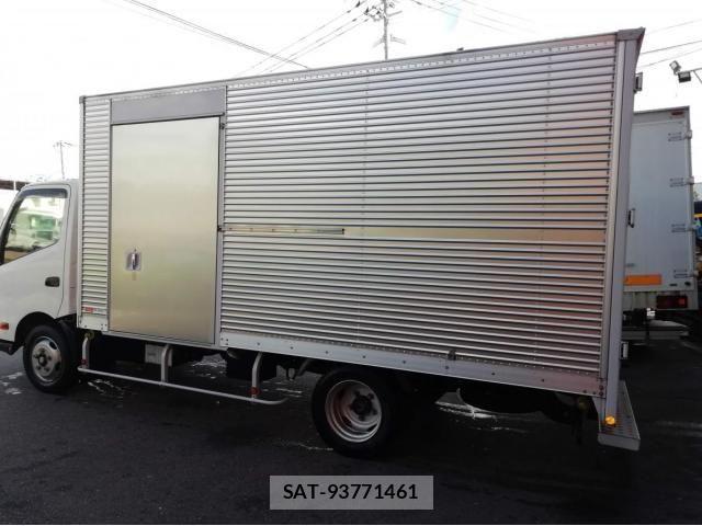 Hino DUTRO 2023-03 534674-5