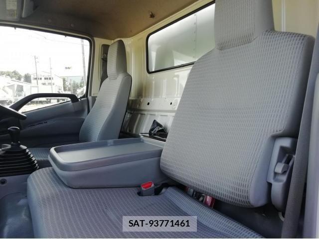 Hino DUTRO 2023-03 534674-17