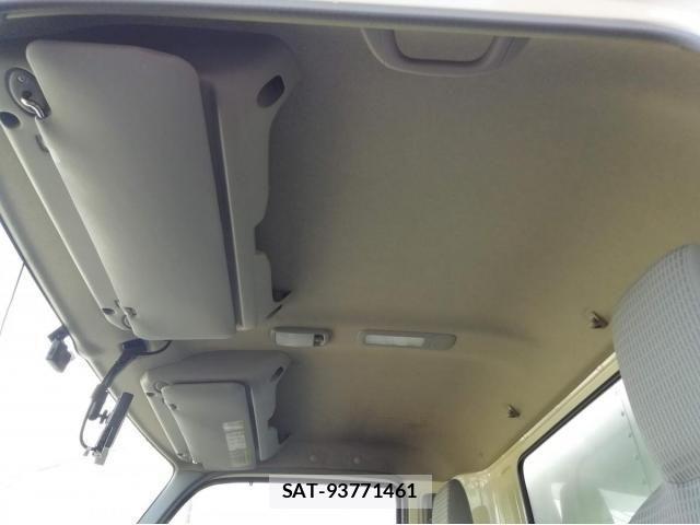 Hino DUTRO 2023-03 534674-19