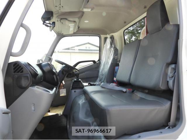 Hino DUTRO 2024-02 869299-21