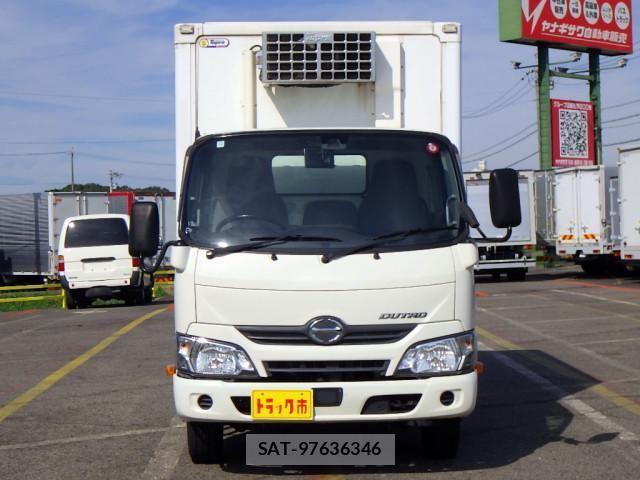 Hino DUTRO 2017-12 1218267-2