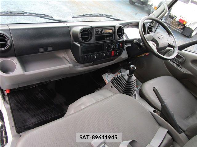 Hino DUTRO 2019-10 1624572-14