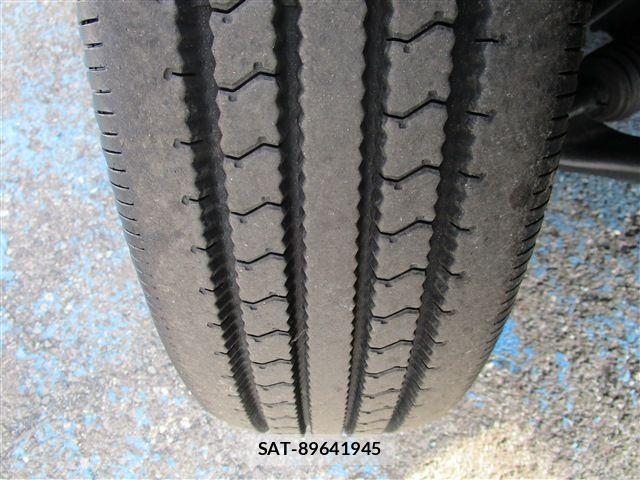 Hino DUTRO 2019-10 1624572-17