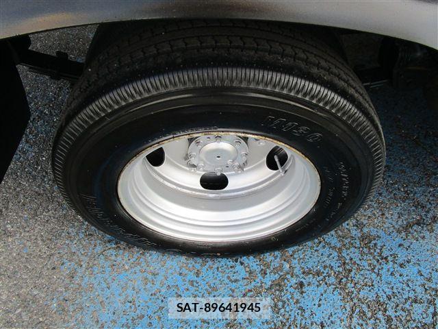Hino DUTRO 2019-10 1624572-18