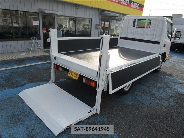 Hino DUTRO 2019-10 1624572-6