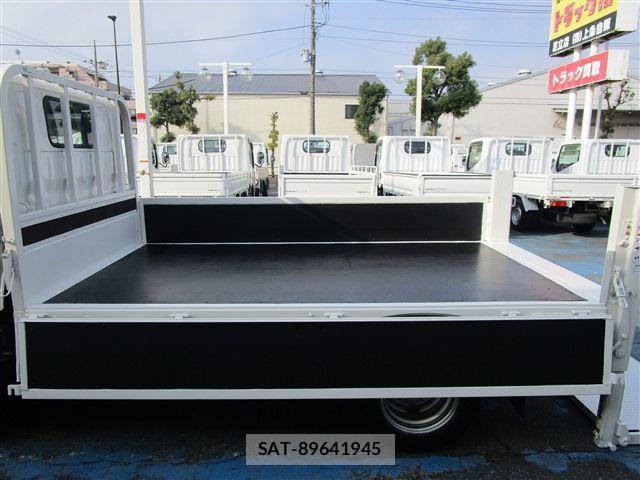 Hino DUTRO 2019-10 1624572-8
