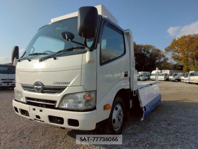 Hino DUTRO 2015-12 1659506-18