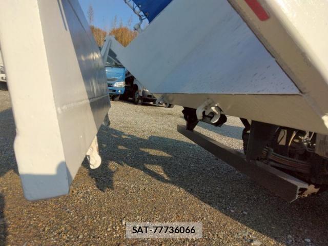 Hino DUTRO 2015-12 1659506-28