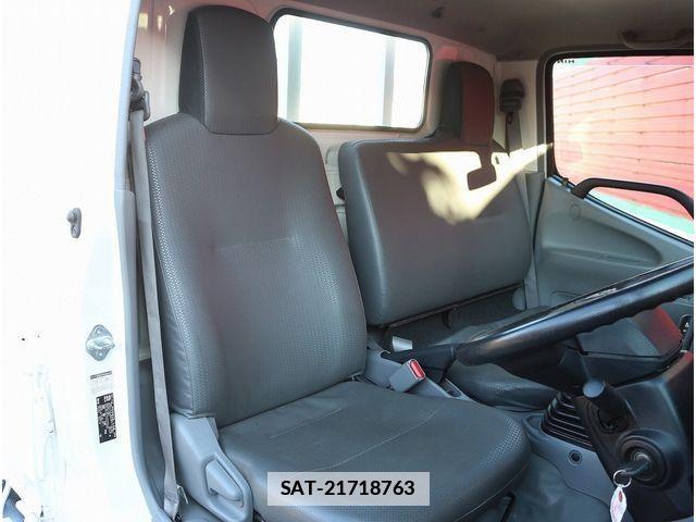 Hino DUTRO 2019-11 1659499-18
