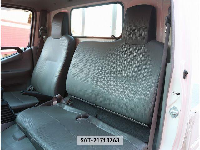 Hino DUTRO 2019-11 1659499-24