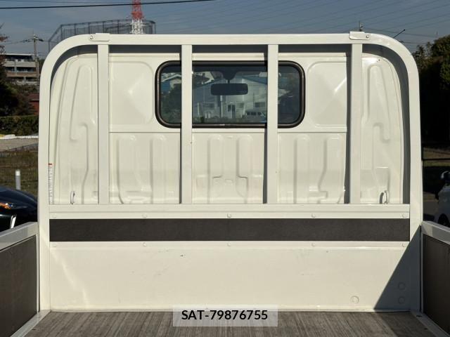 Hino DUTRO 2020-08 1742291-12