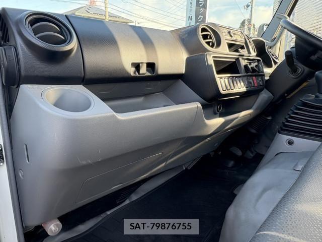 Hino DUTRO 2020-08 1742291-23