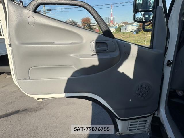 Hino DUTRO 2020-08 1742291-27
