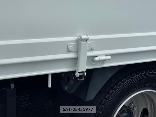 Hino DUTRO 2020-07 1742352-10