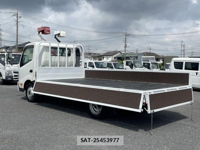 Hino DUTRO 2020-07 1742352-12