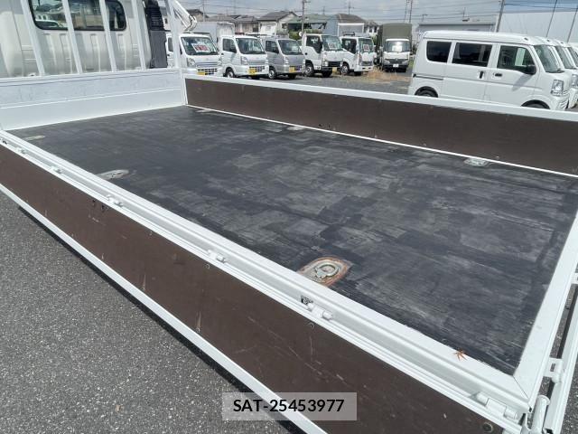 Hino DUTRO 2020-07 1742352-13