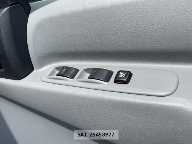 Hino DUTRO 2020-07 1742352-15