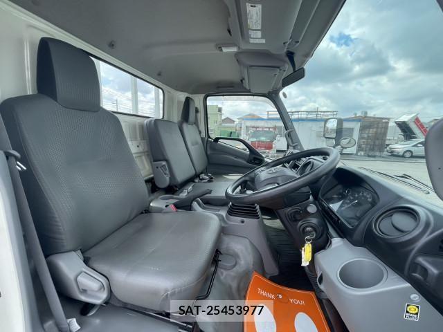 Hino DUTRO 2020-07 1742352-16