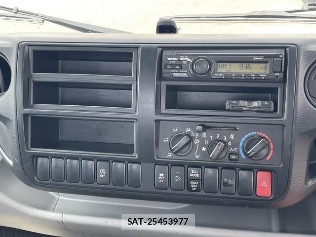 Hino DUTRO 2020-07 1742352-21