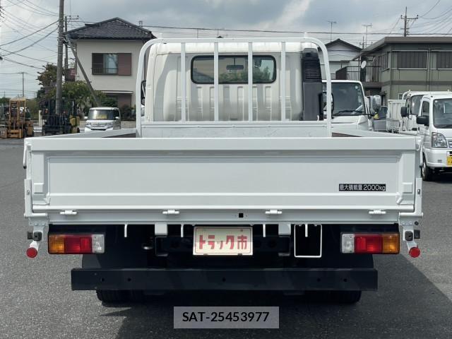 Hino DUTRO 2020-07 1742352-5