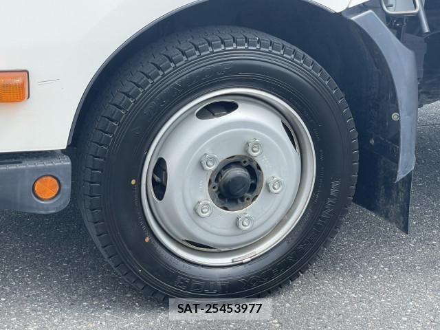 Hino DUTRO 2020-07 1742352-8