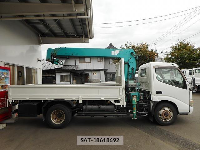 Hino DUTRO 2008-04 1742361-3