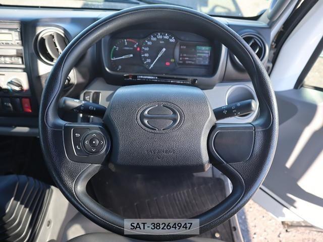 Hino DUTRO 2020-09 1742359-3