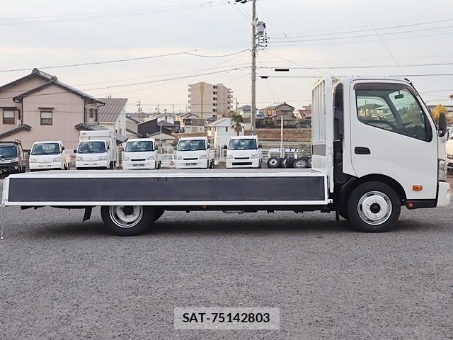 Hino DUTRO 2020-09 1742362-9