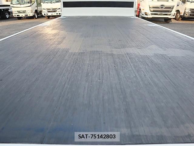 Hino DUTRO 2020-09 1742362-10