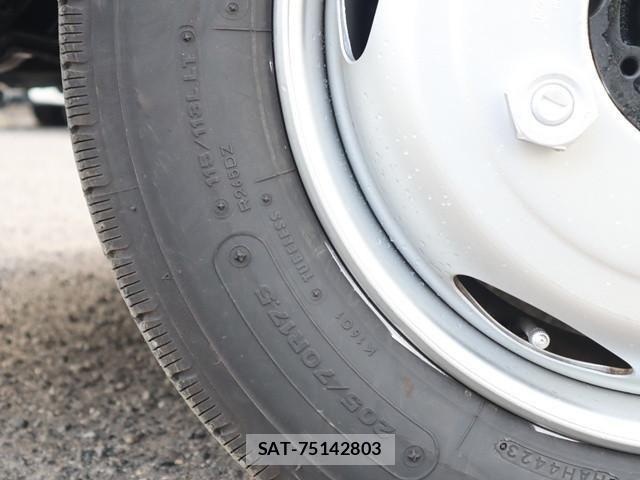 Hino DUTRO 2020-09 1742362-19