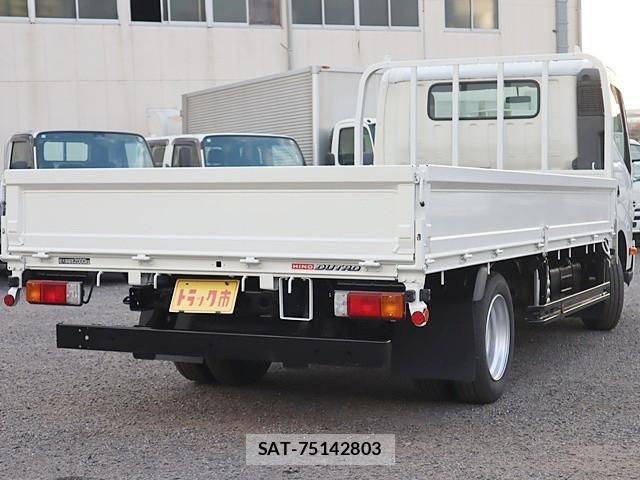 Hino DUTRO 2020-09 1742362-4