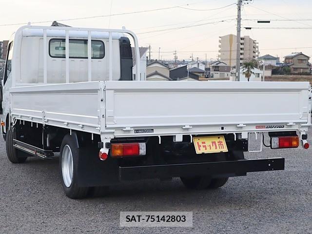 Hino DUTRO 2020-09 1742362-6